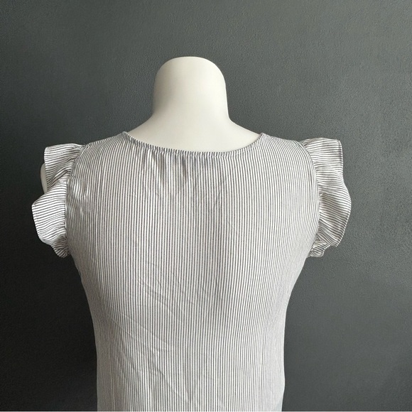 LOFT White & Black Striped Ruffle Blouse M - Picture 6 of 7